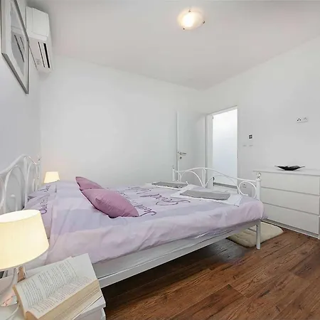 Βίλα Sofia Nedeščina