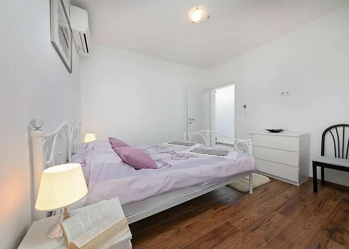 Vila Sofia Nedescina